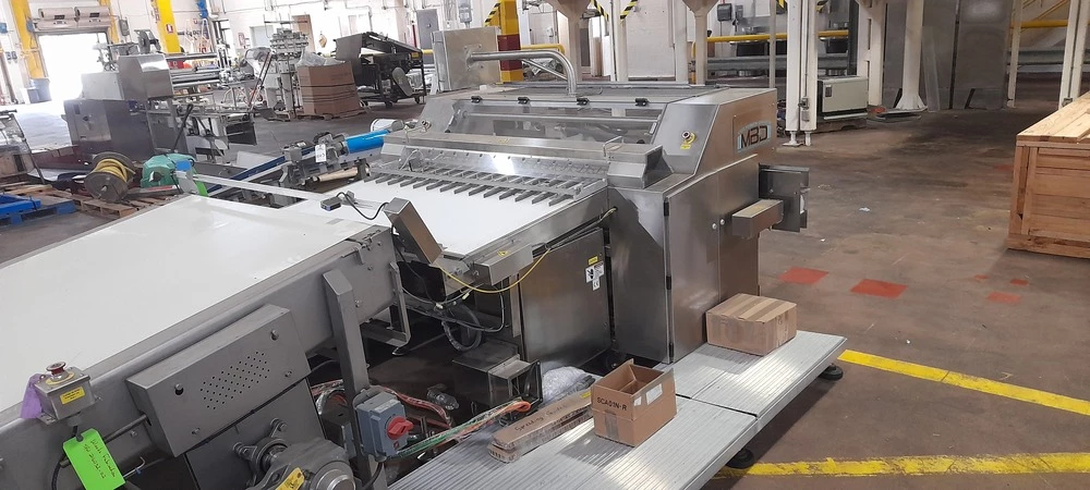 Machine Builders, Place Packer, 56" working width, Baker Perkins wire cut system, cookie production - Image 6