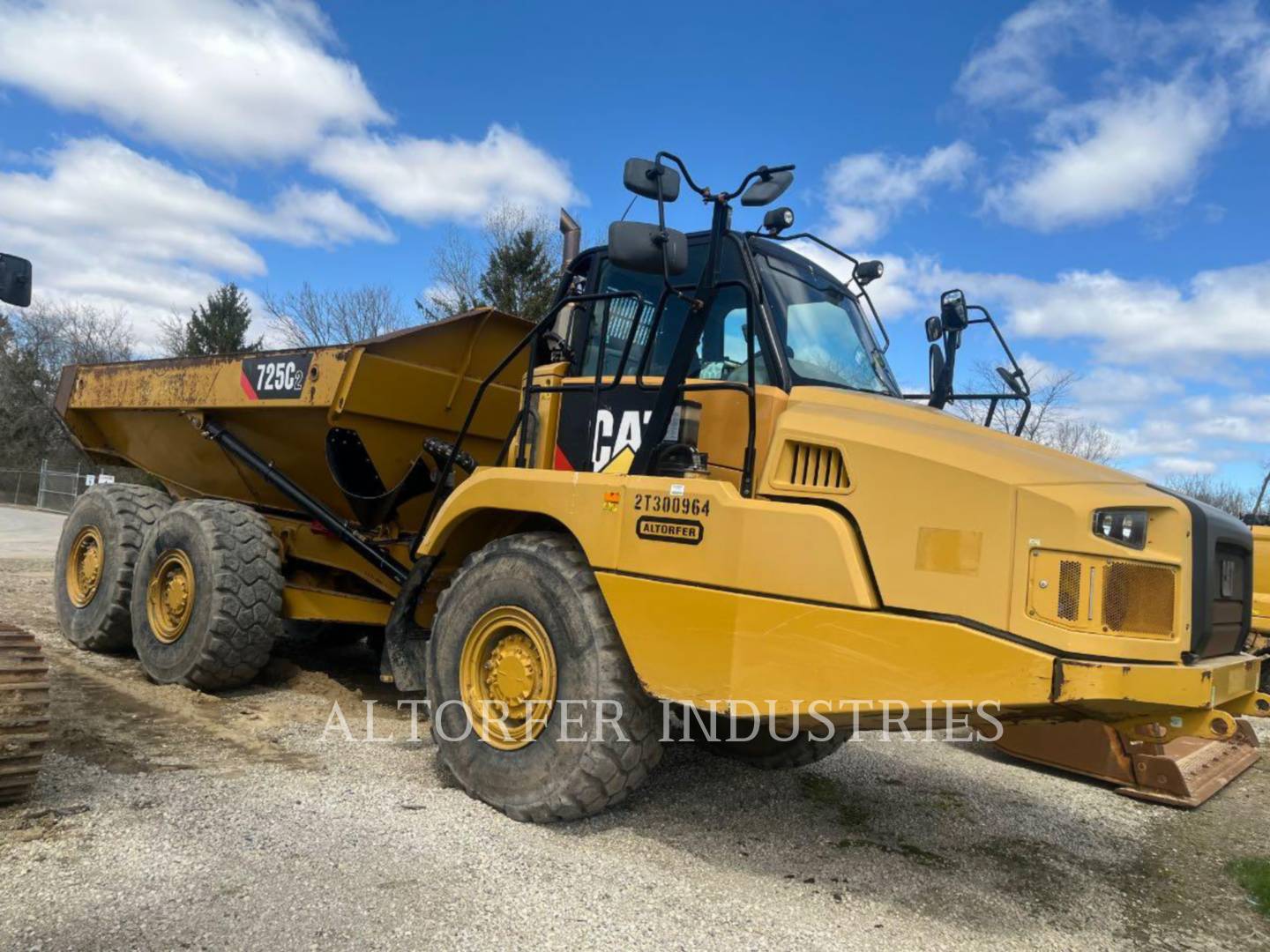 Caterpillar 725C2, Articulated Truck, 6464 hours, S/N: 2T300964, 2019 - Image 2