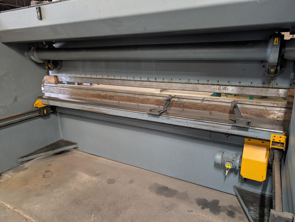 150 Ton, Atlantic #HDE-12-10, Hydraulic Press Brake, 12' overall, 120" between housing - Image 3