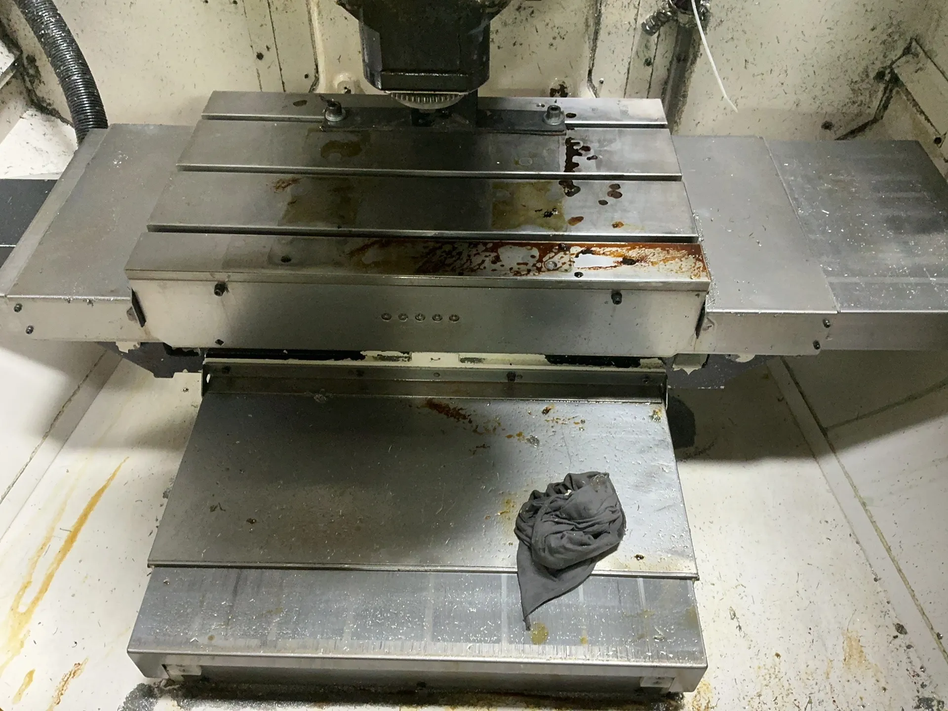 Fanuc #A04B-0078-B101, CNC Drilling and Tapping Center, 15" x 25" capacity, 14 ATC, 2000 - Image 2