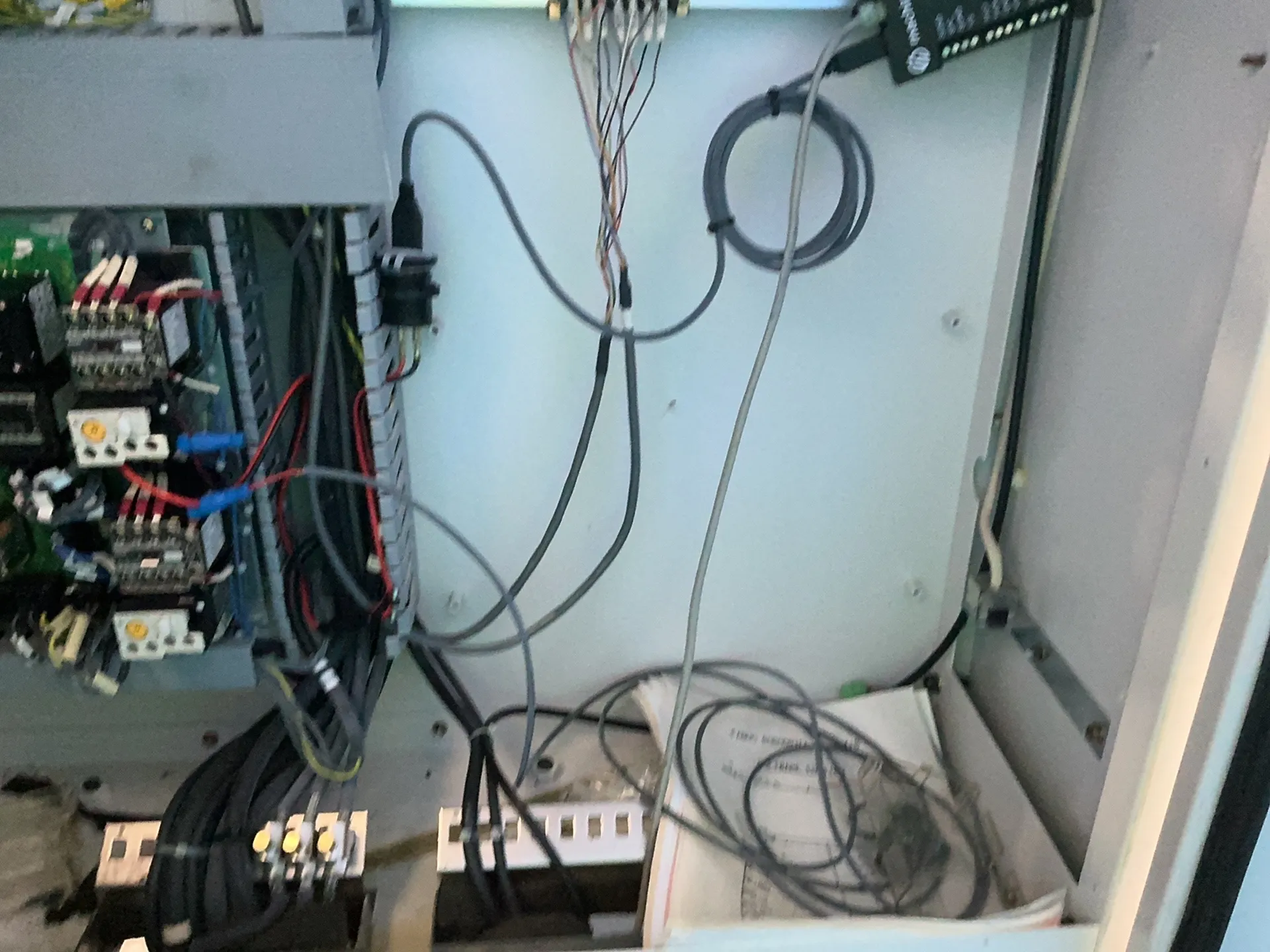 Fanuc #A04B-0078-B101, CNC Drilling and Tapping Center, 15" x 25" capacity, 14 ATC, 2001 - Image 6