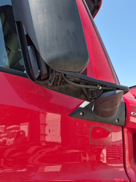 Freightliner #Cascadia, Sleeper Semi, Tandem Axle Class 8 Tractor, 2019 - Image 4