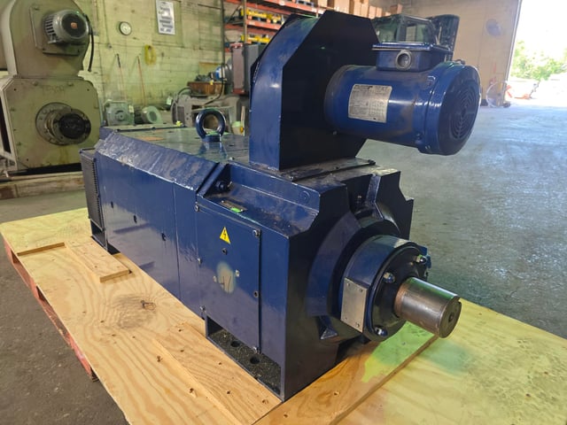 200 HP 900 RPM Reliance, Frame LC4013ATZ, DPFVBB, 500 VA, 240 VF - Image 2