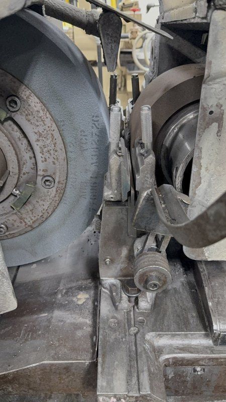 Cincinnati No. 2 Mdl. 0M, 1/16" to 4-3/4" part diameter, 8" W x 20" dia. wheel, 15 HP, AER Control systems - Image 3