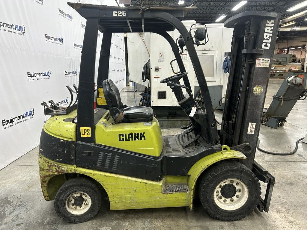 5000 lb. Clark #C25, propane forklift, 189" lift height, not working - Image 4