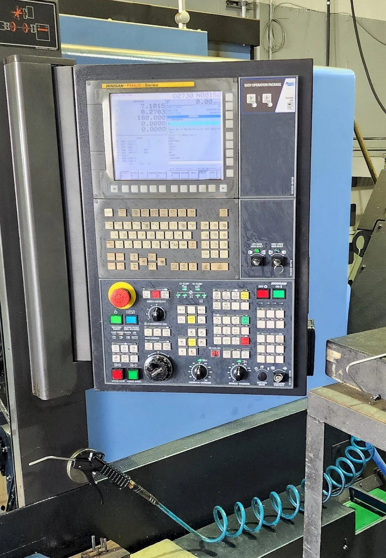 Daewoo Doosan #Lynx-220LSYC, 5-Axis CNC Lathe, 8.1" X, 4" Y, 22" Z, 23.6" swing, 11.8" turning diameter, 4500 - Image 2