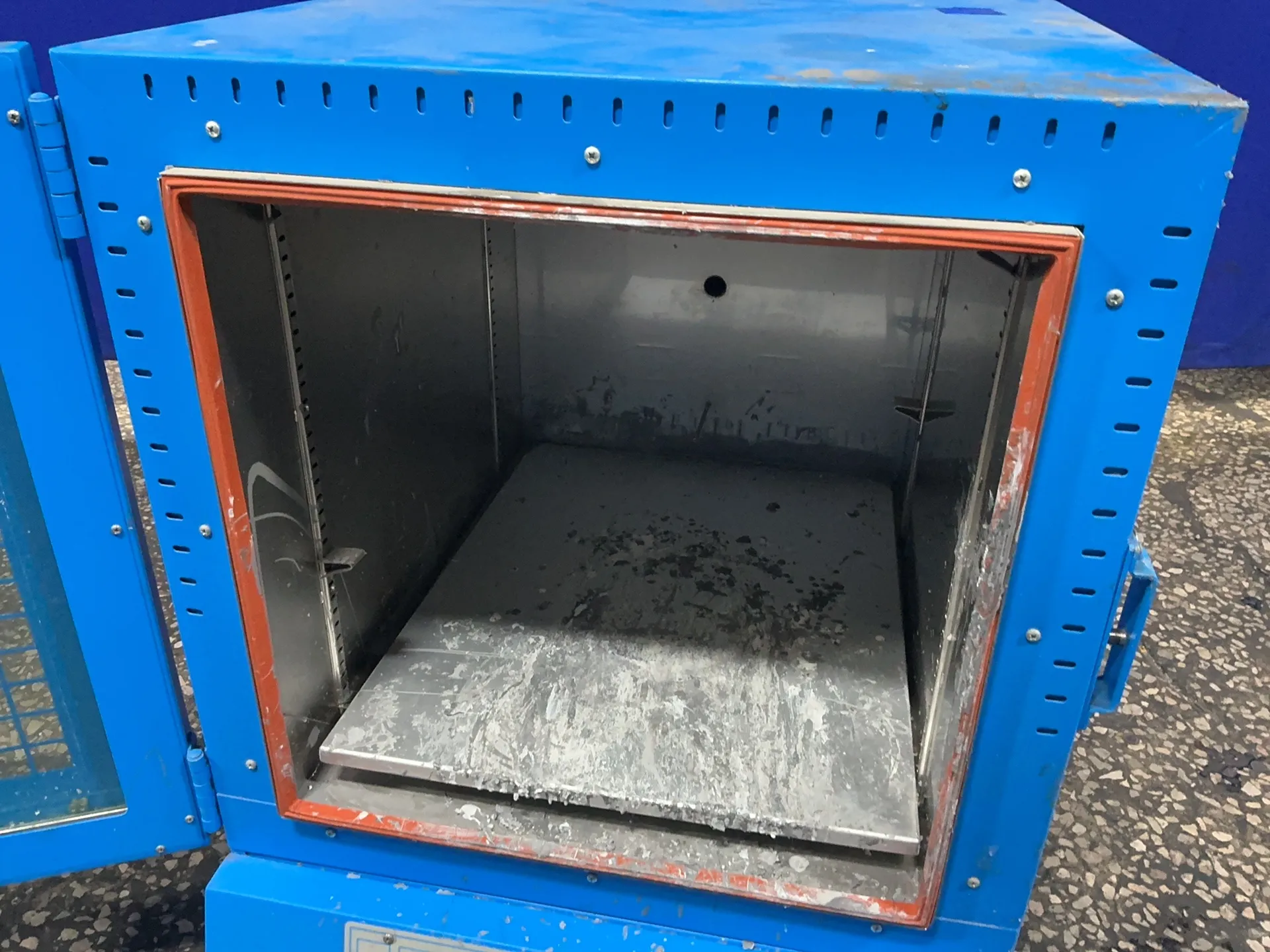 18" width x 24" D x 18" H Cascade Tek #TVO-5, Vacuum Oven, 13.0 A - Image 5
