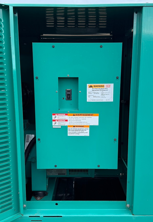 60 KW Cummins / Onan #DSFAD, diesel generator set, 120/208 Volts, 3-phase, 145 HP @ 1800 RPM, QSB5-G3 NR3 - Image 4