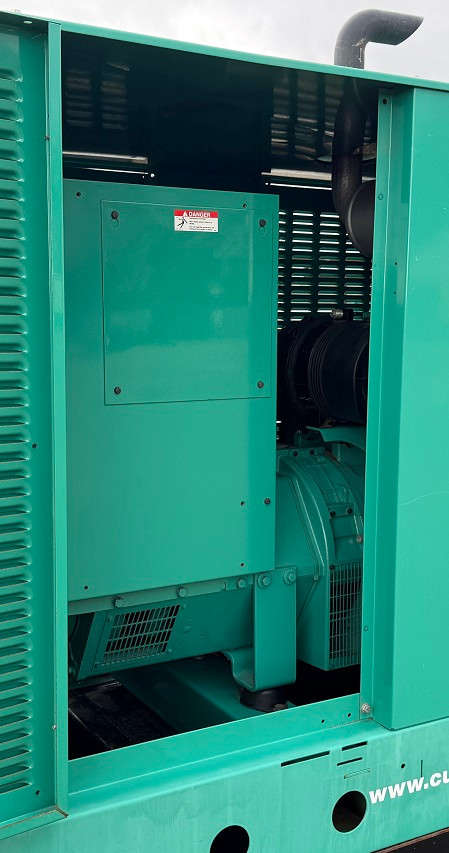 60 KW Cummins / Onan #DSFAD, diesel generator set, 120/208 Volts, 3-phase, 145 HP @ 1800 RPM, QSB5-G3 NR3 - Image 5