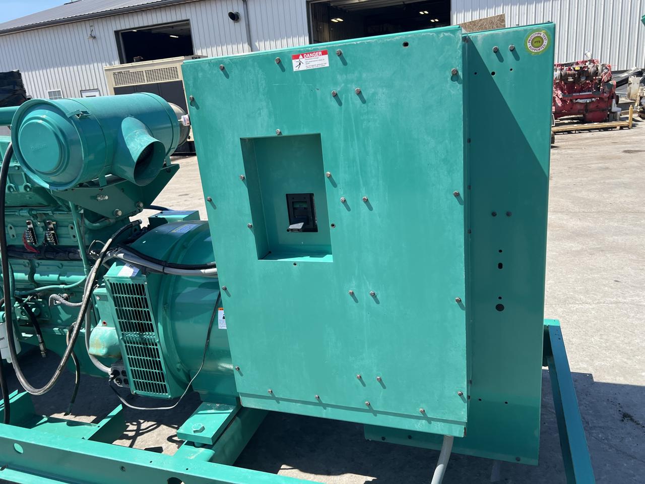 300 KW Cummins/Onan #300DFCB-1570, Diesel Generator Set, 120/208 Volt, 465 HP @ 1800 RPM engine, circuit - Image 10