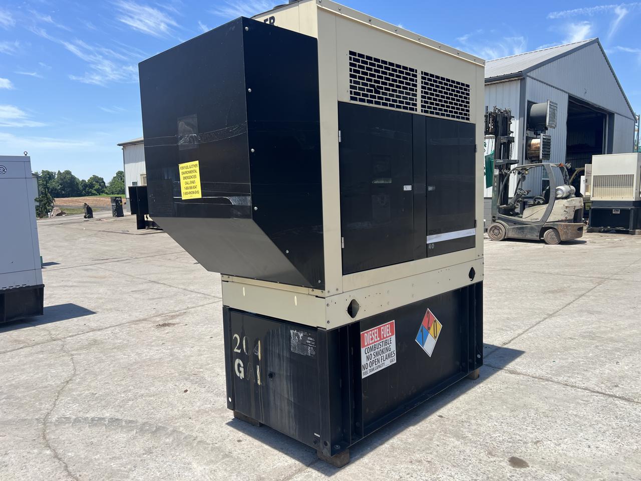 40 KW Kohler #40REOZJB, Diesel Generator Set, 120/240 Volts, 2.9 liter John Deere engine, 1800 RPM, circuit - Image 3
