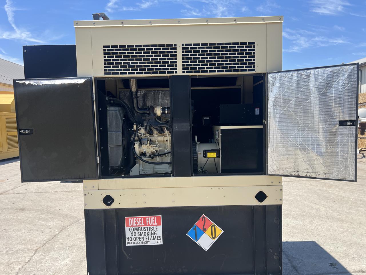 40 KW Kohler #40REOZJB, Diesel Generator Set, 120/240 Volts, 2.9 liter John Deere engine, 1800 RPM, circuit - Image 6