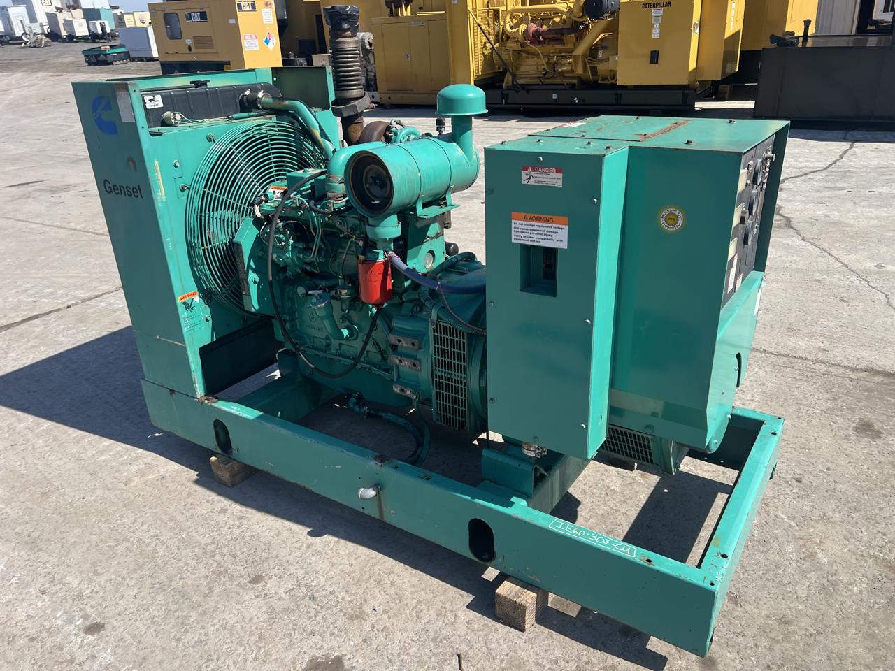 60 KW Cummins, Diesel Generator Set, 480 Volts, 102 HP @ 1800 RPM engine, circuit breaker, 1PH/3PH, 5039 - Image 3