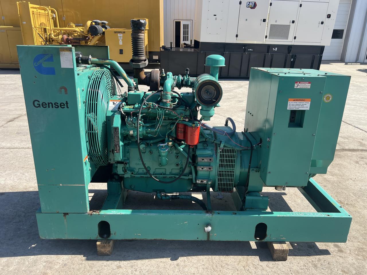60 KW Cummins, Diesel Generator Set, 480 Volts, 102 HP @ 1800 RPM engine, circuit breaker, 1PH/3PH, 5039 - Image 4