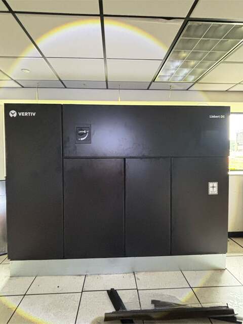 22 Ton, Vertiv Liebert #DS077A, CRAC Unit, UA1EI493A, 460 Volts, 2019 (2 available) - Image 1