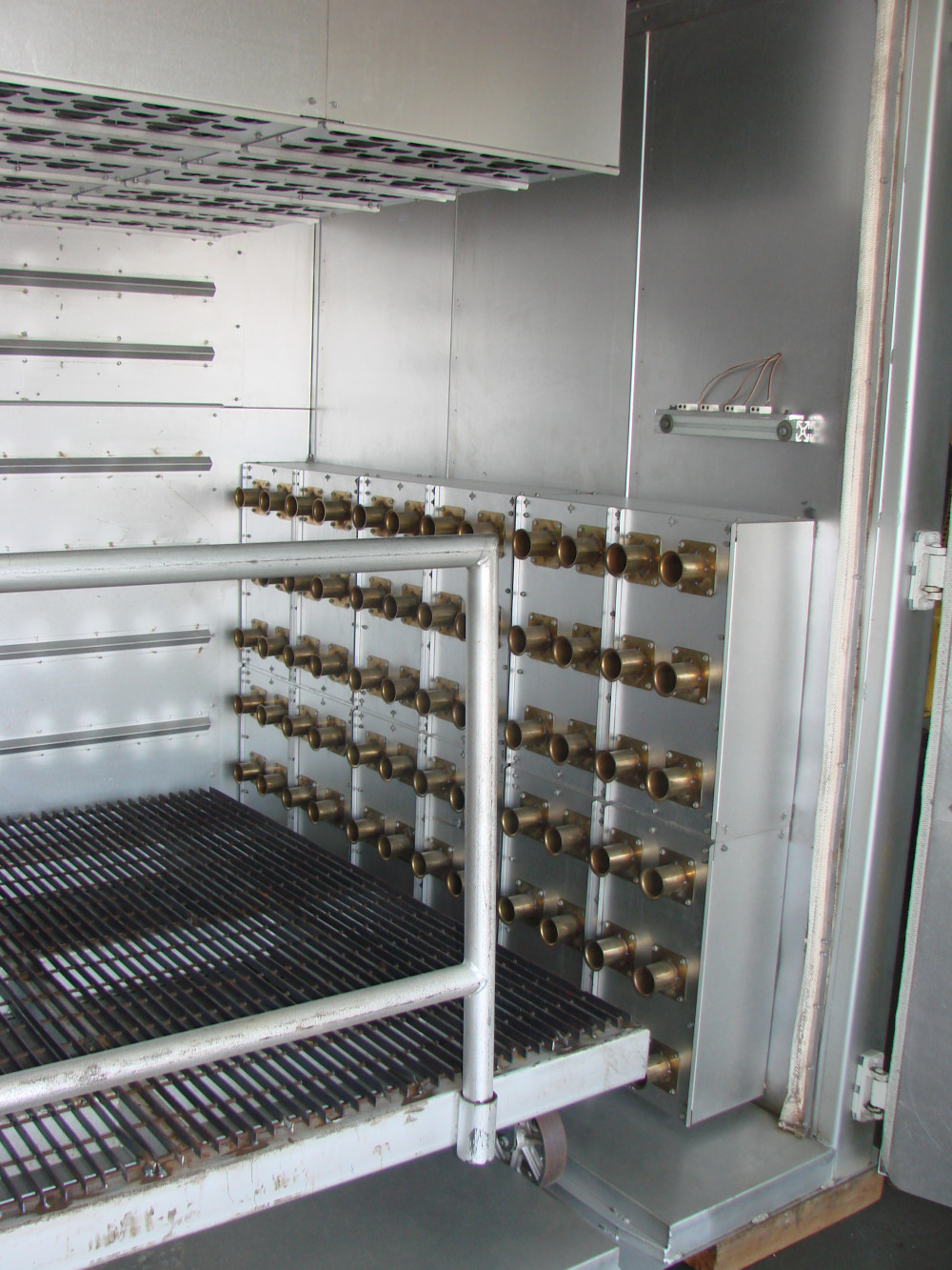 73" width x 72" H x 72" L Precision Quincy, Program Control, roll-in cart, like new, 650°F - Image 5