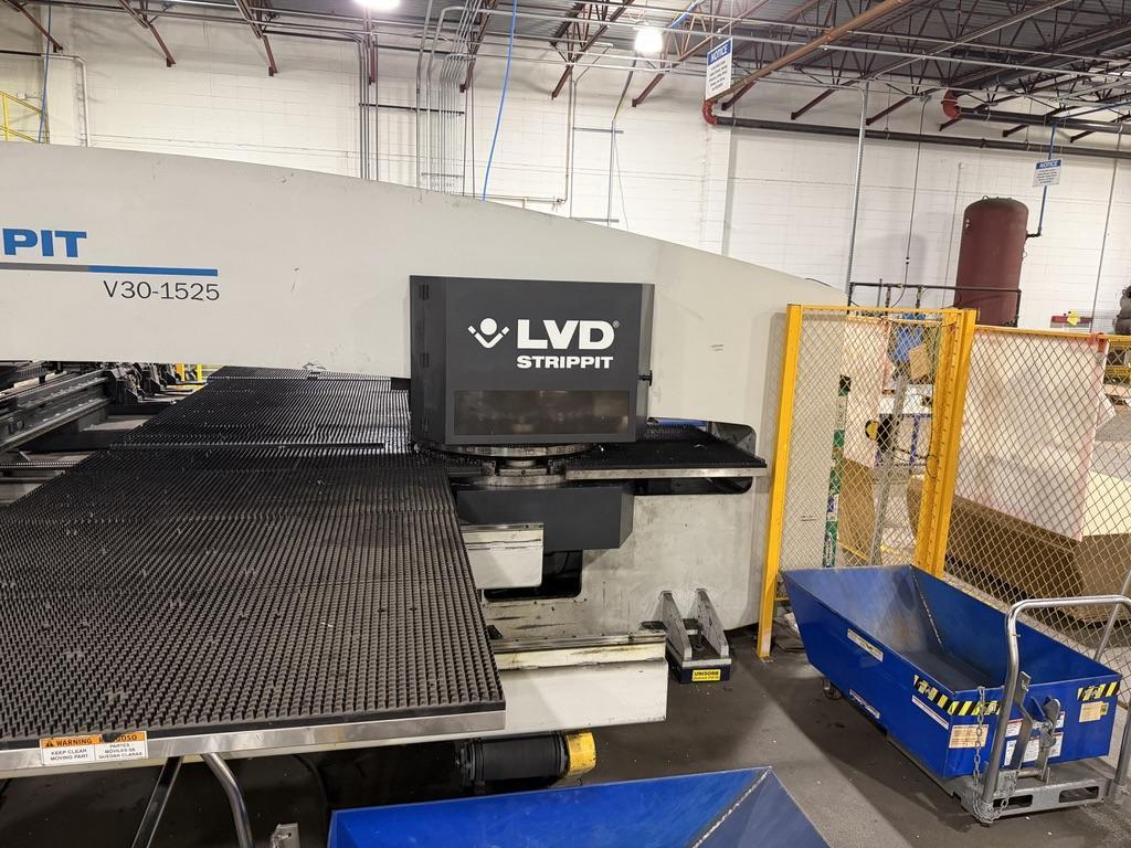 30 Ton, Lvd Strippit #V30-1525, turret punch, 30 ton, 60" x 98.4" capacity, 48 station, 4 automatic index - Image 4