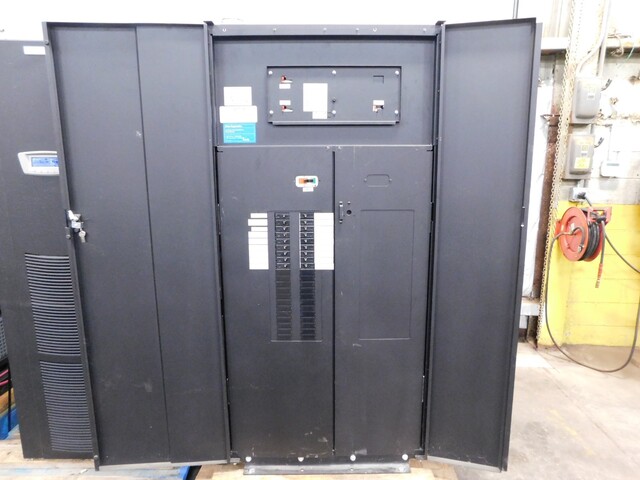 Eaton 9390-40 UPS, IDC & battery cabinet, 20 KVA, IDC40, 1085, 480 V. - Image 4