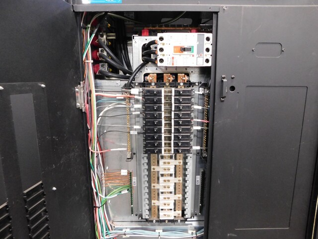 Eaton 9390-40 UPS, IDC & battery cabinet, 20 KVA, IDC40, 1085, 480 V. - Image 8