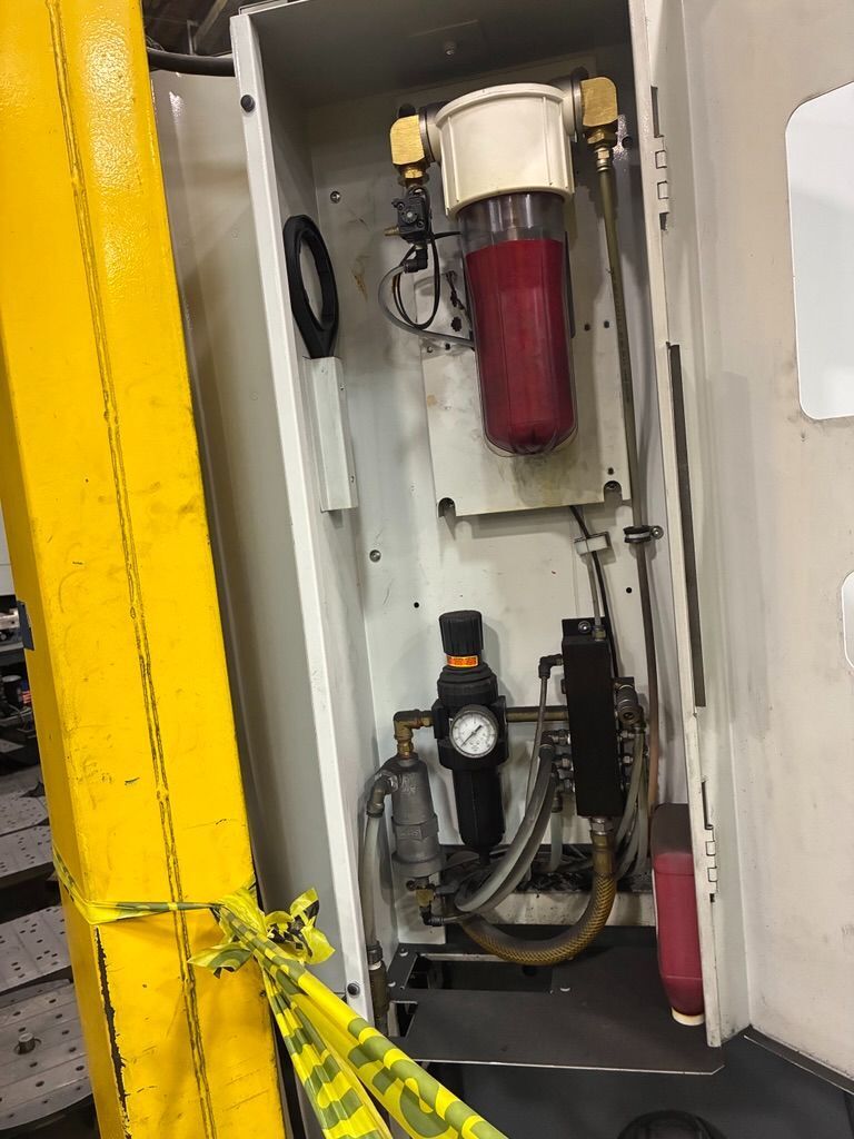 Haas #EC-400PP, CNC horizontal machining center, 20" X, 20" Y, 20" Z, 12000 RPM, 70 automatic tool changer - Image 9