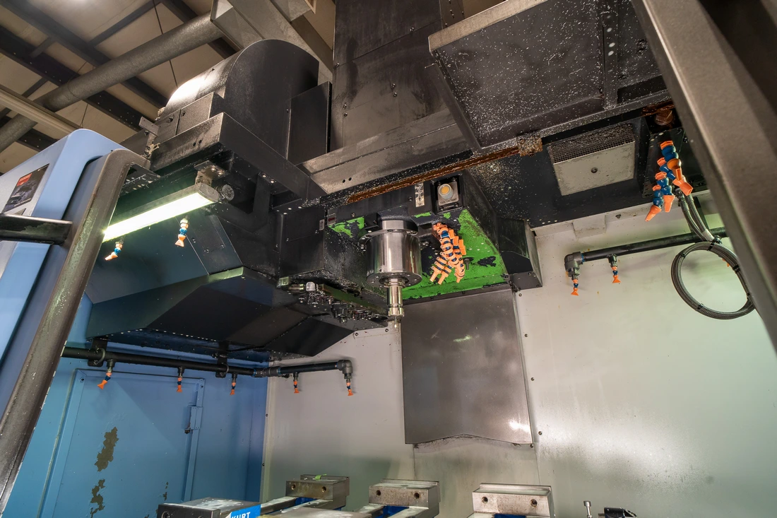 Doosan #DNM-4500S, 31.5" X, 17.7" Y, 20.1" Z, 15,000 RPM, 30 automatic tool changer, Cat 40, Fanuc CNC, 2021 - Image 9
