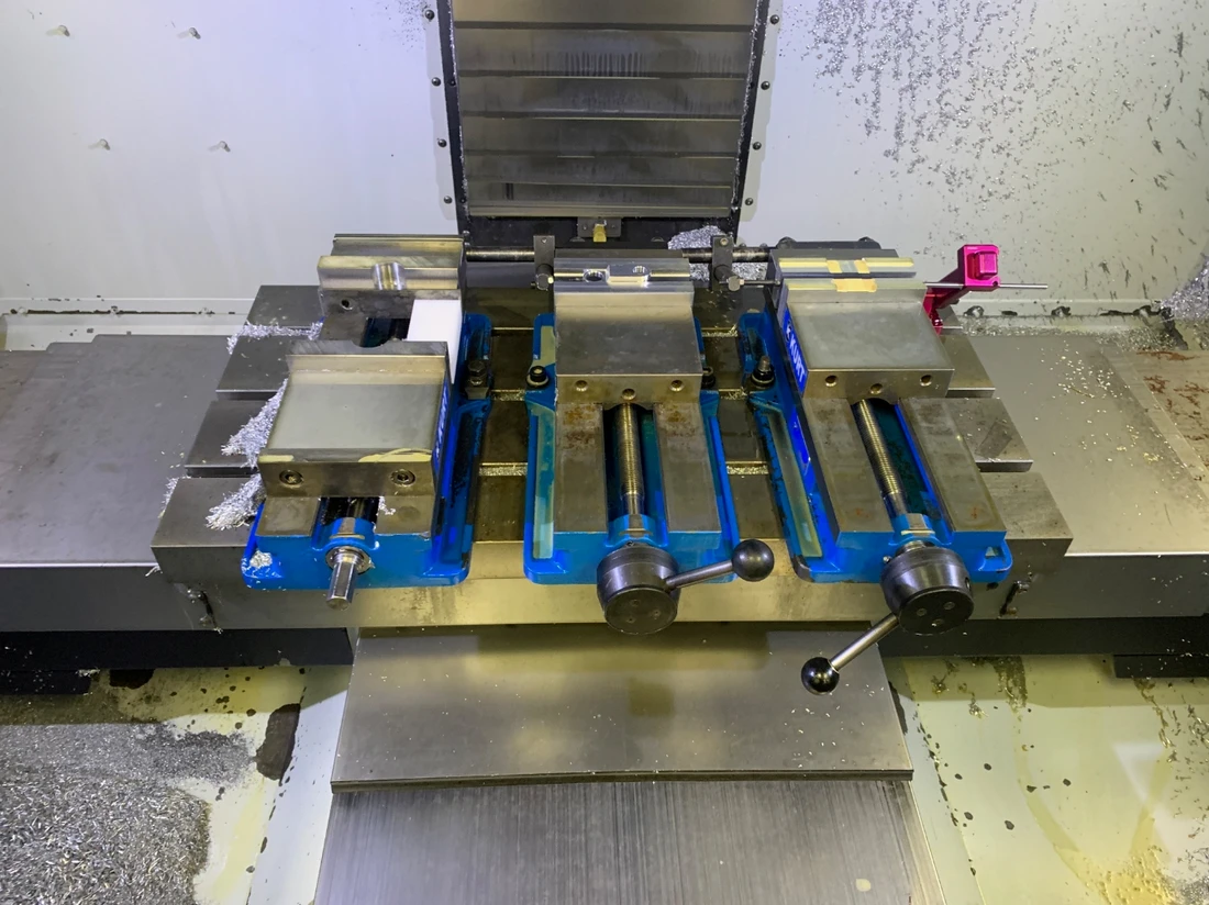 Haas #VF-2SSYT, 30" X, 20" Y, 20" Z, 12,000 RPM, 24 automatic tool changer, Cat 40, Haas CNC, 2015 - Image 3