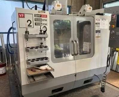 Haas #VF-2D, 30" X, 16" Y, 20" Z, 10,000 RPM, 20 automatic tool changer, BT-40, Haas CNC, 2006 - Image 2