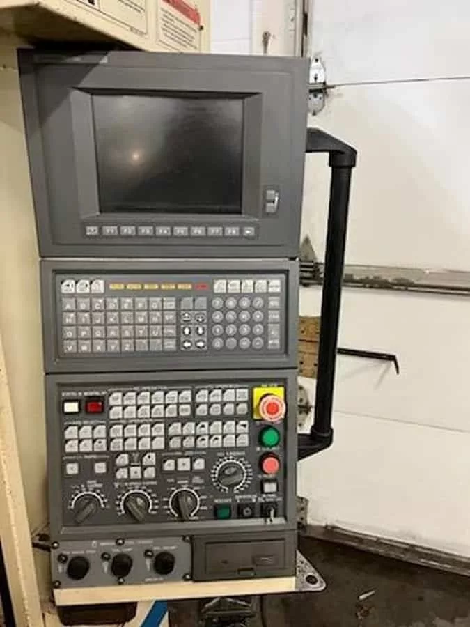Okuma #MX-45-VAE, 30" X, 18.1" Y, 17.7" Z, 7,000 RPM, 20 automatic tool changer, Cat 40, Okuma, 1999 - Image 4