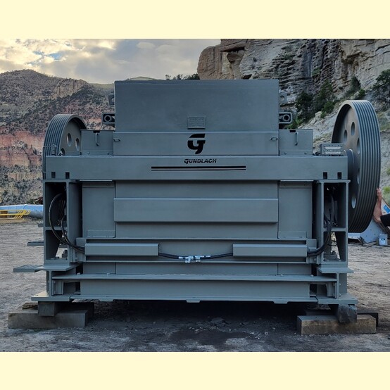 Gundlach #8030BRKR, 4-Roll 2-Stage Roll Crusher, 2000 TPH, 36" to 2" minus, (2) 250 HP motors, 900 RPM - Image 1