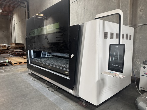 Bodor #I7, Fiber Laser, 5' x10' Bed, Spare Head, Fume Filter, 6,000 Watt, Mango remote, 2023 - Image 2