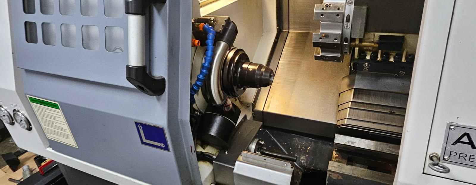 Akira Seiki Performa #SL-20, CNC Lathes, 17.7" swing, 11.4" diameter x 13" L max, 6" chuck, 6000 RPM, 1.8" - Image 6