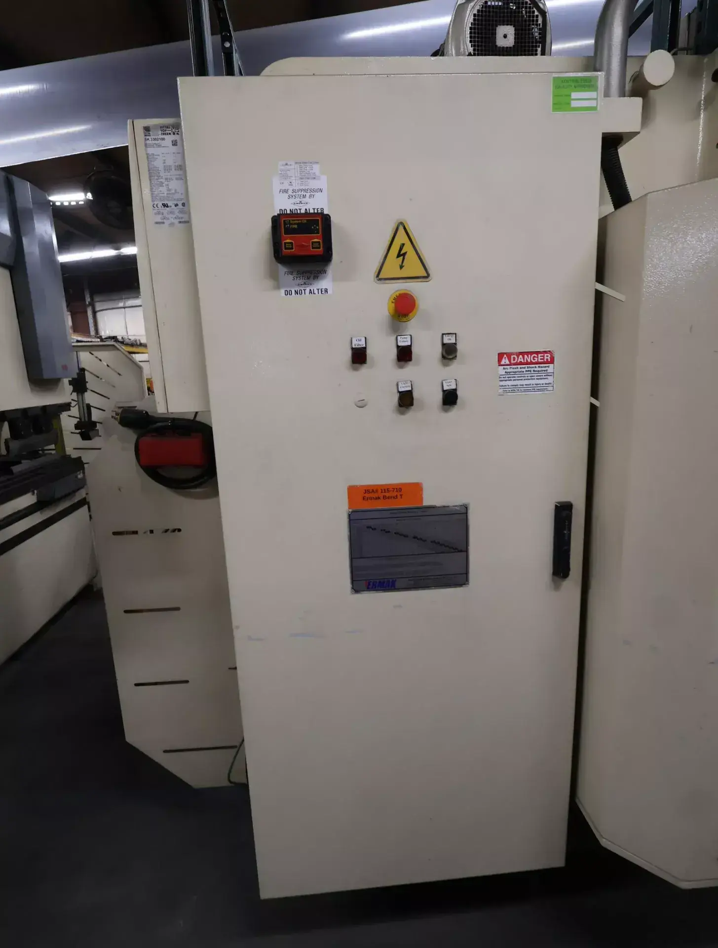 132 Ton, Ermak #CNCAP8X132, CNC hydraulic press brake with 4-Axis CNC back gauge, 8' overall, 82" between - Image 9