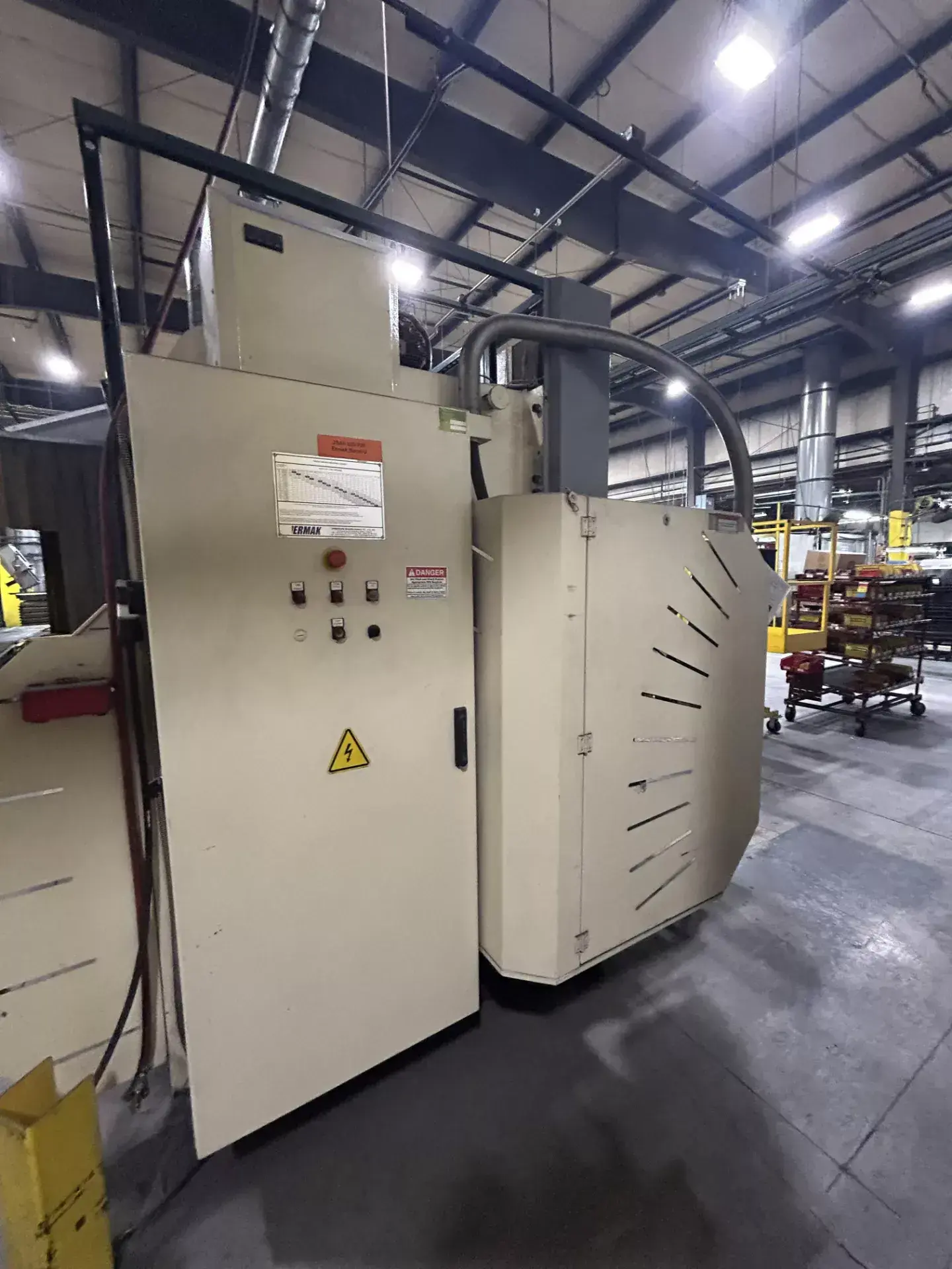 132 Ton, Ermak #CNCAP8X132, CNC hydraulic press brake with 4-Axis CNC back gauge, 8' overall, 82" between - Image 8