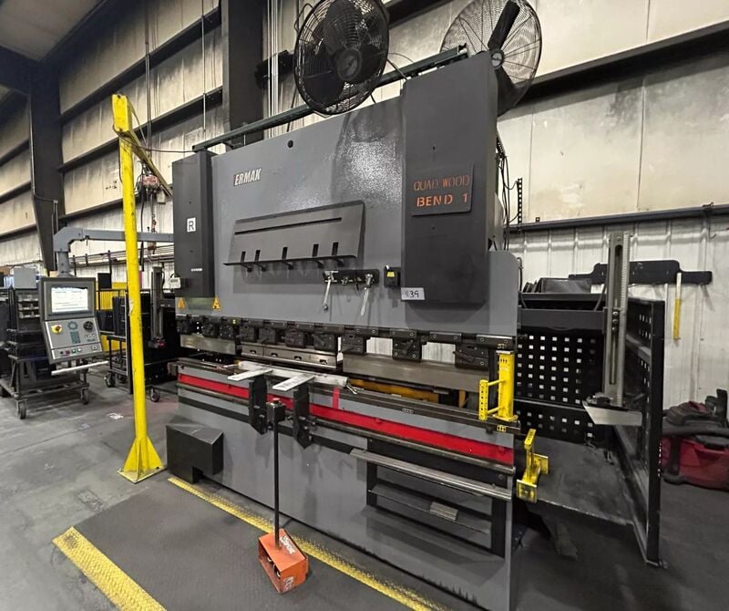 132 Ton, Ermak #CNCAP8X132, CNC hydraulic press brake with 4-Axis CNC back gauge, 8' overall, 82" between - Image 1