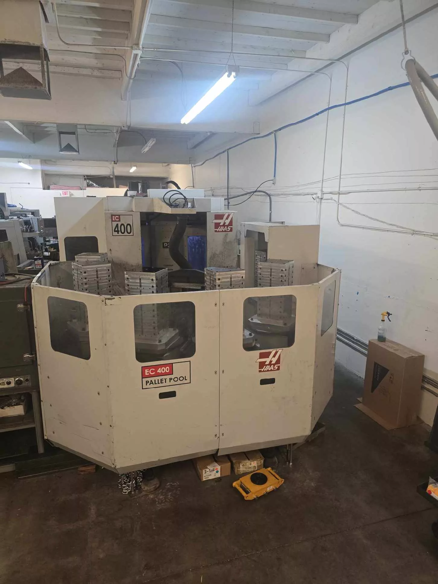 Haas #EC-400PP, horizontal machining center, 15.7" x 15.75" pallet, 20" X, 20" Y, 20" Z, 12000 RPM, 70 - Image 1