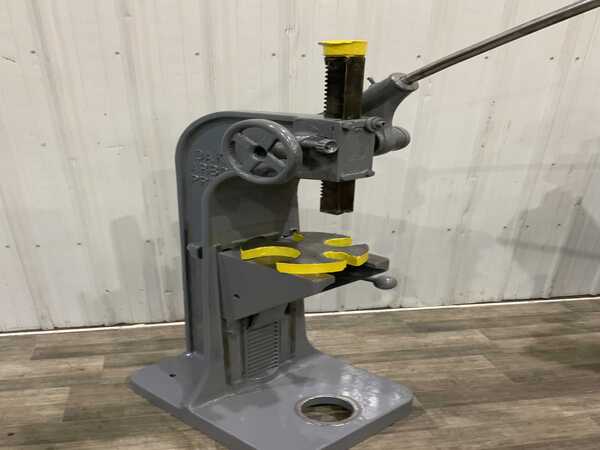 12 Ton, Dake #4, arbor press, 10 throat, 20" work diameter, 5-1/4" arbor diameter, adjustable table height - Image 7