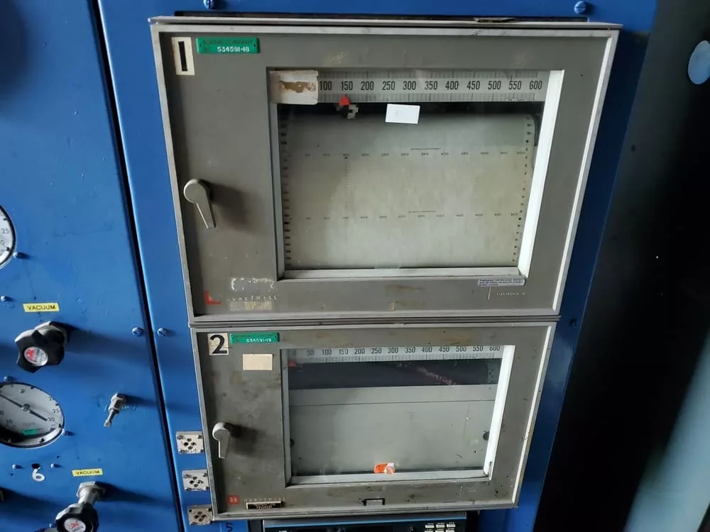 198" diameter x 354" Fisher autoclave, hemisphere heads, 1.25" wall - Image 4