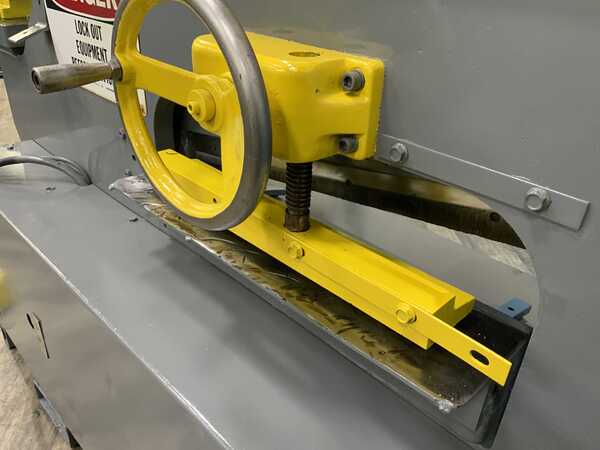 6" x 6" x 1/2" Scotchman #9012, hydraulic ironworker, 90 ton, 7-1/2" throat, 7.5 HP, 37 SPM, 1988 - Image 6