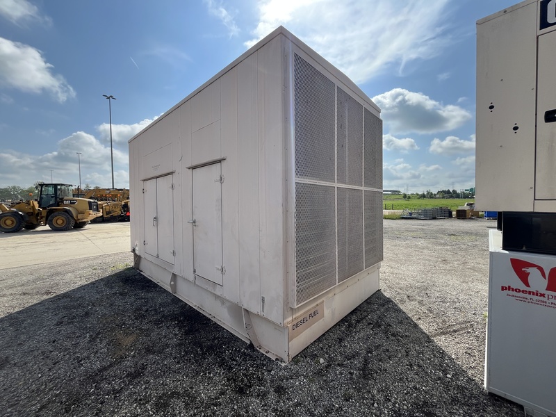 1000 KW Caterpillar #3508B, diesel generator set, 277/480 Volts, 628 hours, 1800 RPM, sound attenuated - Image 5
