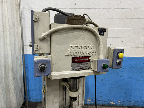 6 Ton, Denison #WR067HC264FSD366A512CE21466100303, C-frame hydraulic press, 12" stroke, 7.5 HP - Image 2
