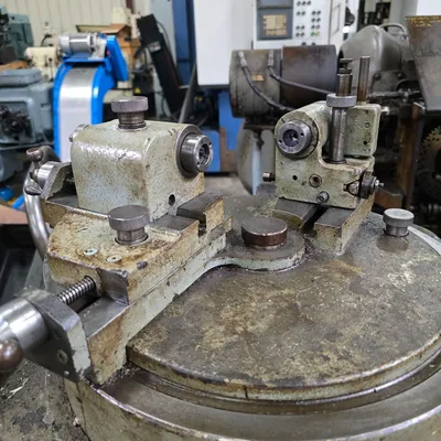 Gleason #4, Universal Gear Tester, 6.75" max. gear diameter, 0°-180° angular range, 800 RPM spindle - Image 6