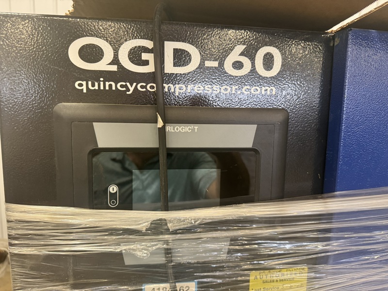 132 psi, Quincy #QGV-60, Rotary Screw Air Compressor w/ Quincy Refrigerated Air Dryer, 60 HP, R410A - Image 3