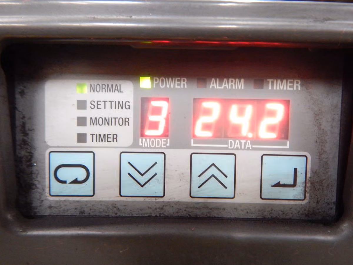 Daikin Industries #AKZ328-X, Chiller, 2.8 KW Capacity, 220 V., 3PH, 10-50 C Temp Range - Image 5