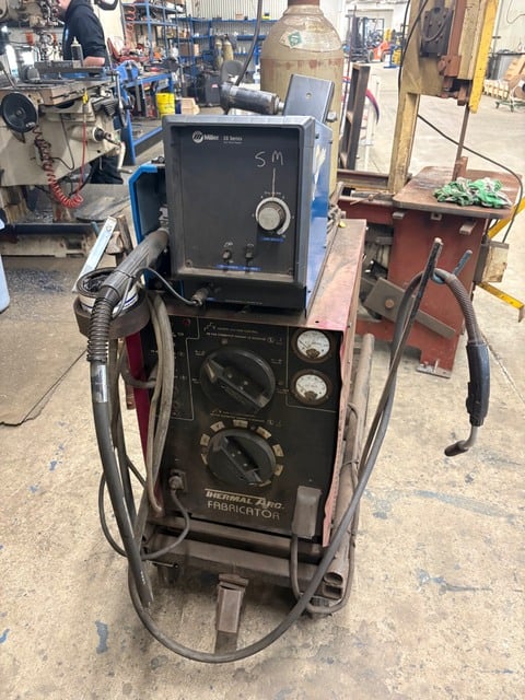 Thermal Arc Specialties #Arcmaster-400-MST, Multi-Process Welder, 400 A Output, 208-460 V., 1/3PH, 2004 - Image 2