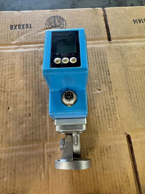 SICK DME3000-111S14 Laser Distance Measuring Sensor 18 to 30 VDC Untested Surplus - Image 2