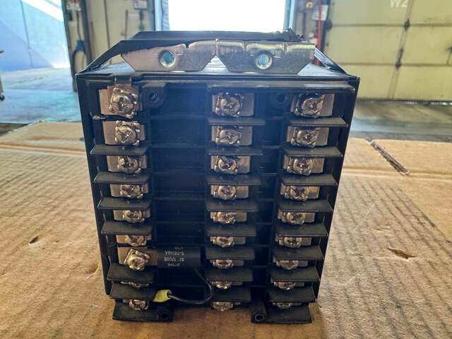 Honeywell DC300K-0-0A3-20-0C00-0 Process Controller 90 to 250 VAC Untested Surplus - Image 4