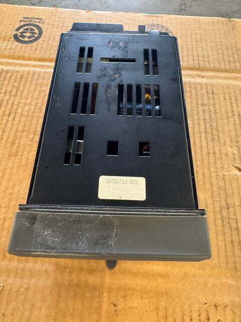 Honeywell DC300K-E-0A3-20-0C00-0 Temperature Process Controller 90 to 250 VAC Untested Surplus - Image 3
