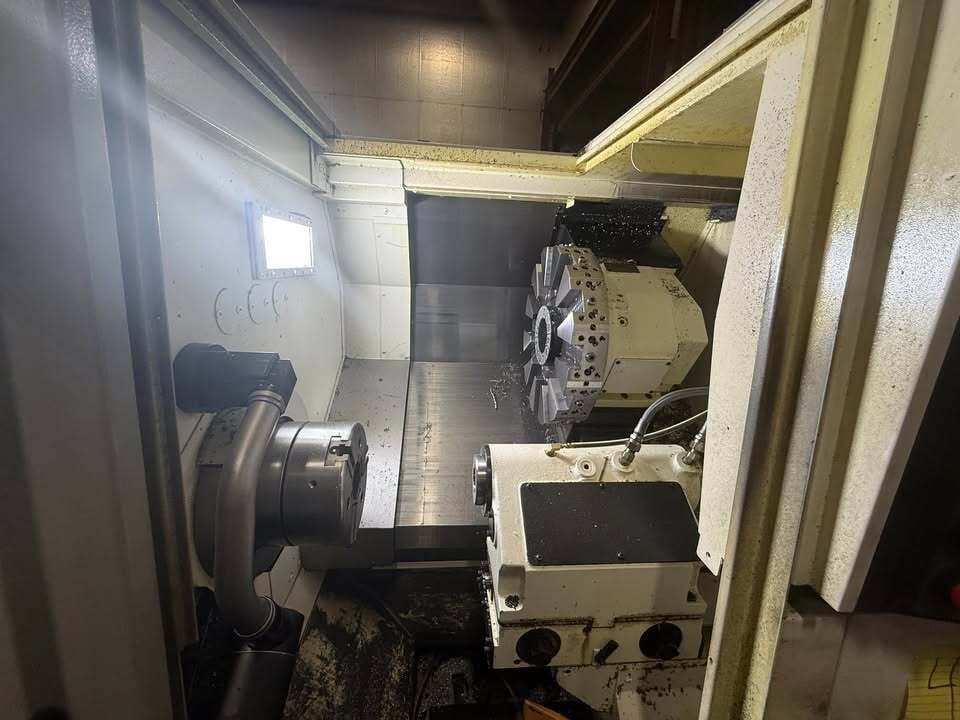 Okuma #Genos-L400II-E, CNC Lathe, 20.4" swing, 16.69" machining length, 8" chuck, 2.7" bar, 15 HP, 3,000 RPM - Image 4