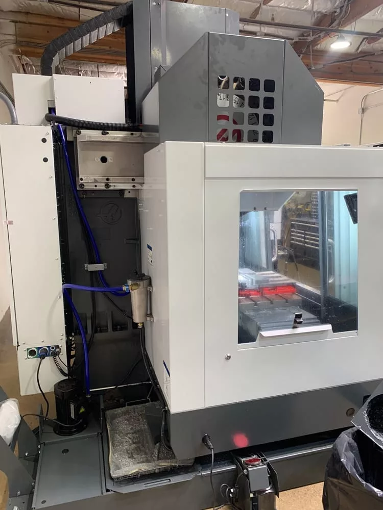 Haas #VM-2, 4-Axis Vertical Machining Center, 30" X, 20" Y, 20" Z, 18" x 36" table, 30 HP, 12,000 RPM, 24 - Image 4