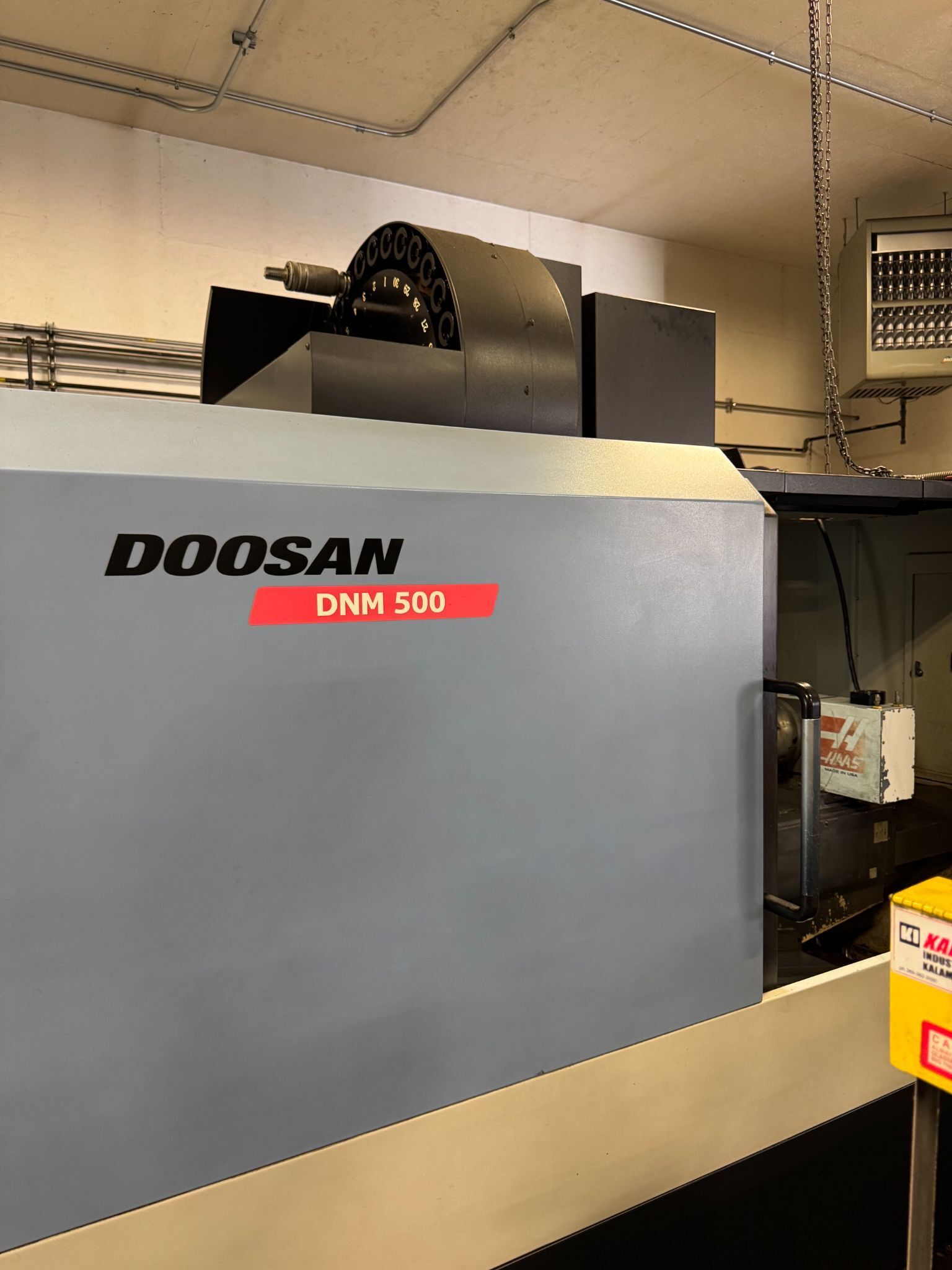 Daewoo Doosan #DNM-500, CNC vertical machining center, 30 automatic tool changer, 40.1" X, 21.2" Y, 20" Z - Image 3